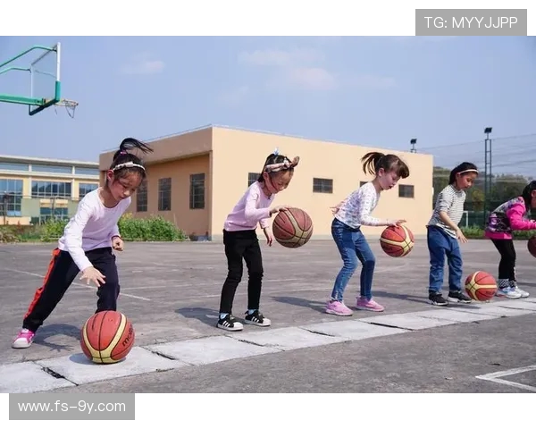 围绕城东小学校园足球全面发展与素质提升的实践探索之路新径探讨